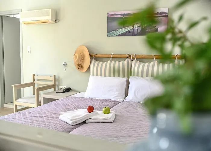 Summer Shades - Ex Arkoulis Hotel Naoussa