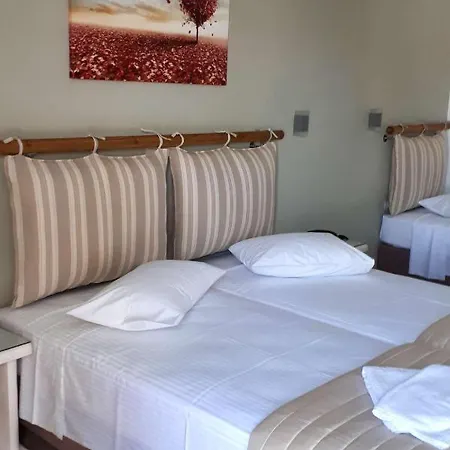 ホテル Summer Shades - Ex Arkoulis 3*