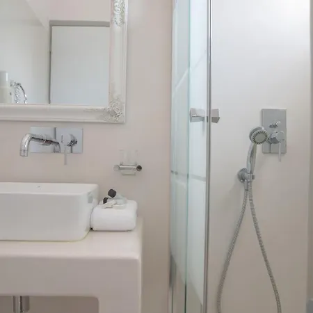 Summer Shades - Ex Arkoulis Naousa (Paros)